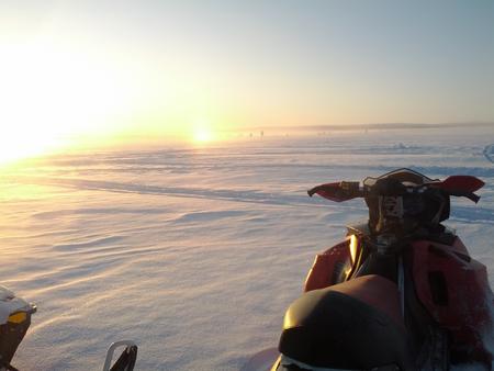 Wildnis, Weite und Motorschlitten