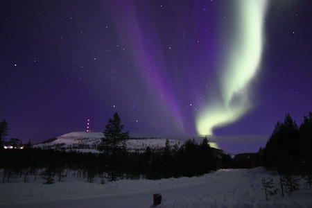 Polarlichter über dem Pyhätunturi-Berg