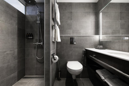 Bad mit WC/Dusche, Doppelzimmer
