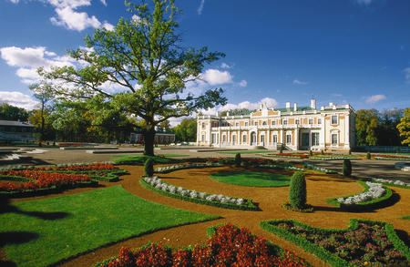 Parkanlage Tallinn, Schloss